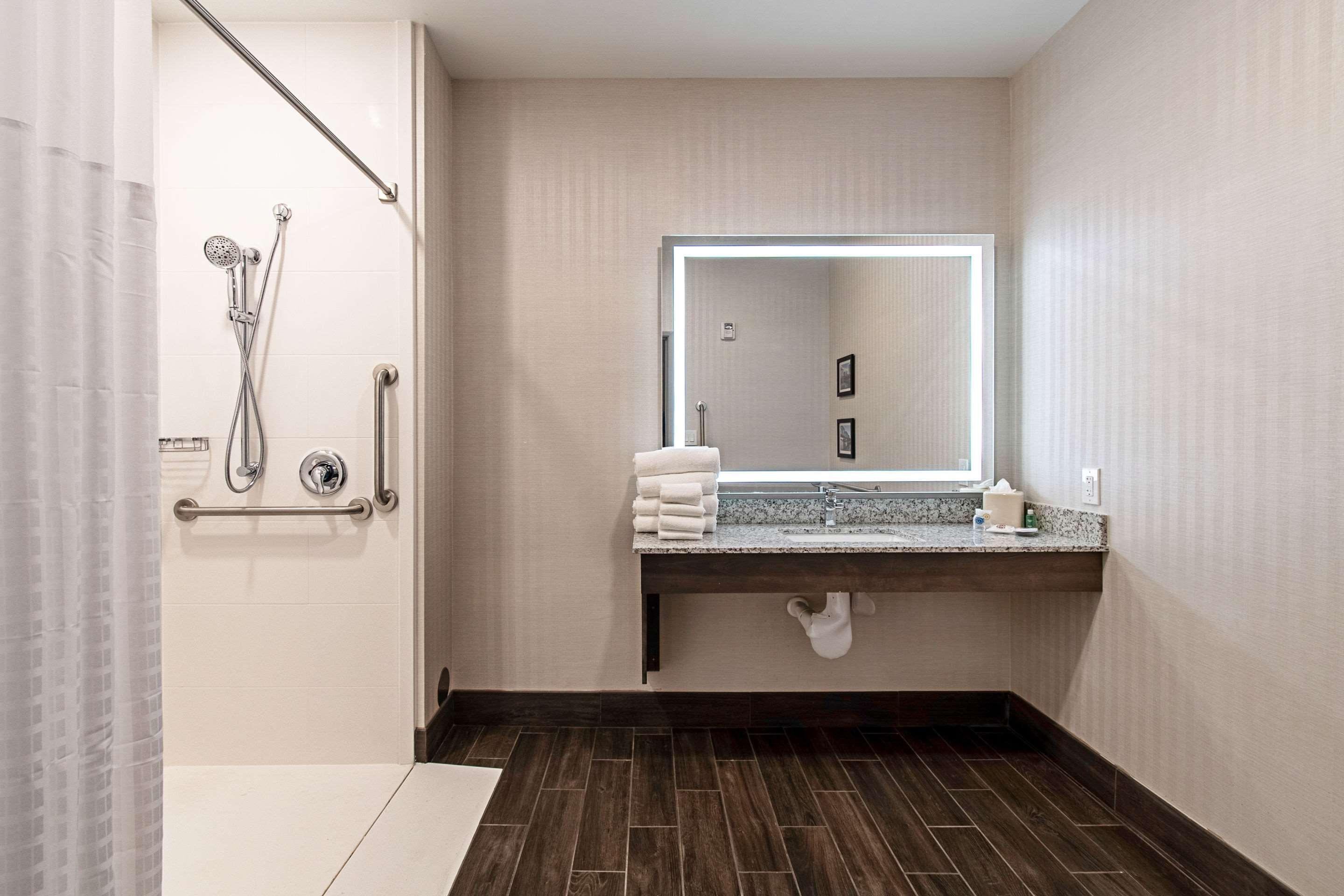 Comfort Suites Grove City - Columbus South מראה חיצוני תמונה