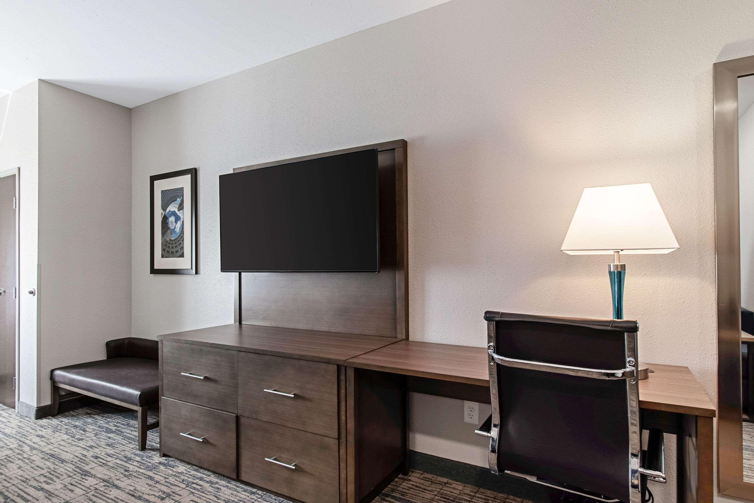 Comfort Suites Grove City - Columbus South מראה חיצוני תמונה