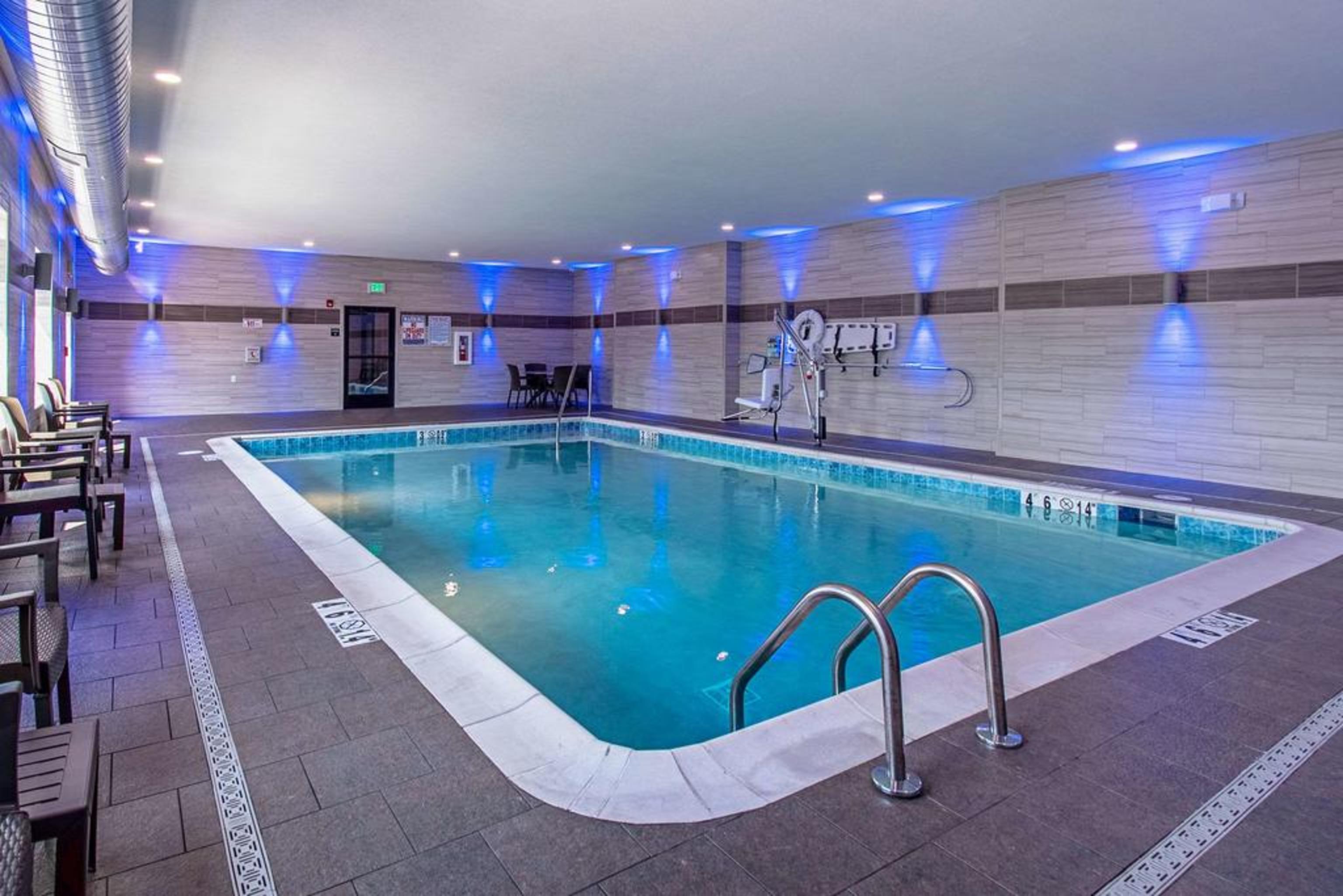 Comfort Suites Grove City - Columbus South מראה חיצוני תמונה