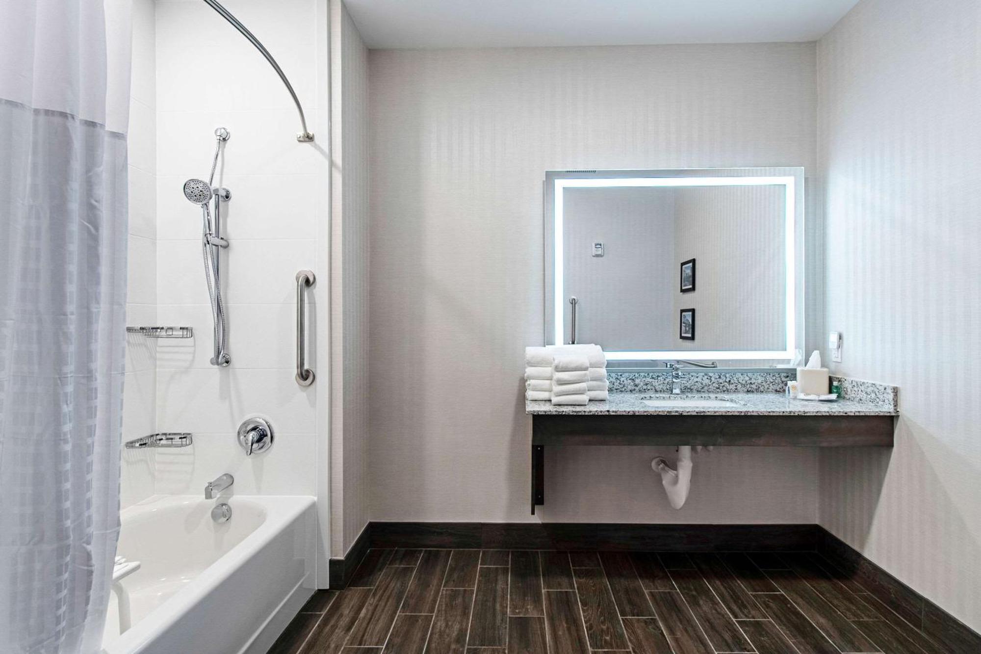 Comfort Suites Grove City - Columbus South מראה חיצוני תמונה